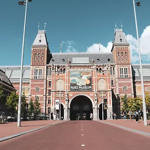 Otel Aadam Wilhelmina, Amsterdam