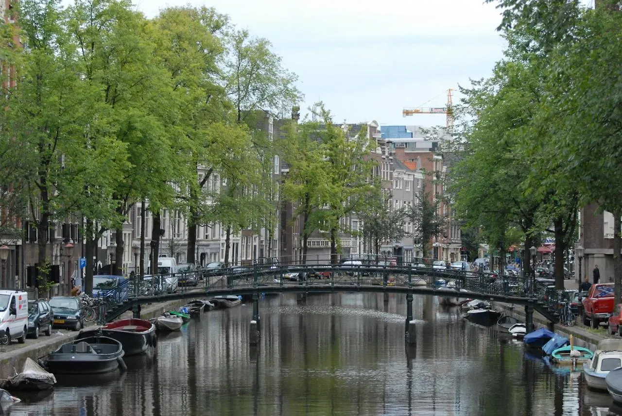 Le Quartier Sonang Bed & Breakfast Amsterdam
